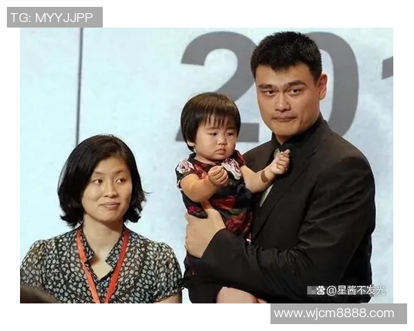 姚明家房顶的秘密与故事揭示了体育巨星背后的生活与情感世界