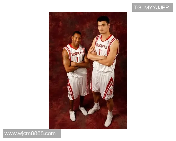 西马克姚明的传奇之路:从篮球场到商业巨头的华丽转身 西马克姚明的传奇之路:从篮球场到商业巨头的华丽转身