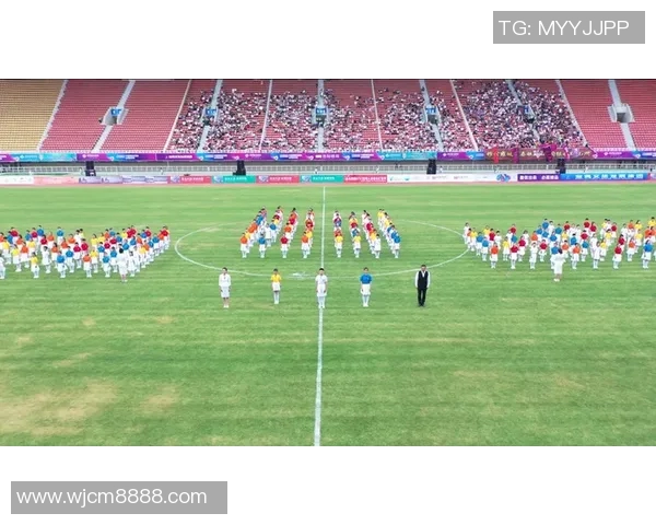 足球明星的魅力瞬间展现美丽风采与激情四射的比赛场景